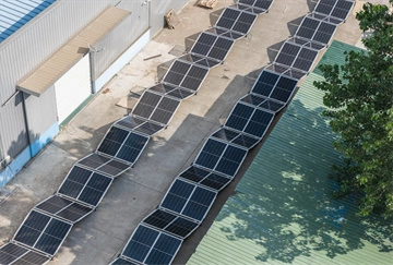 700W High-Power Module with PV Microgrid Cabinet - MARZENIA SOLAR SOLUTIONS